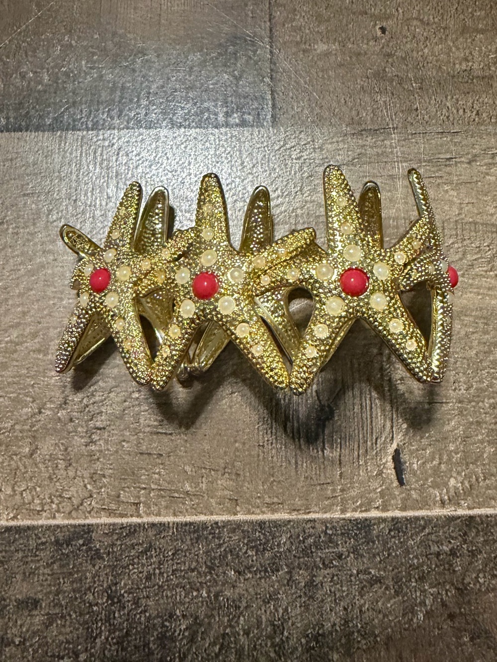 Lilly Pulitzer Gold Starfish Stretch Cuff Bracelet - Picture 2 of 3